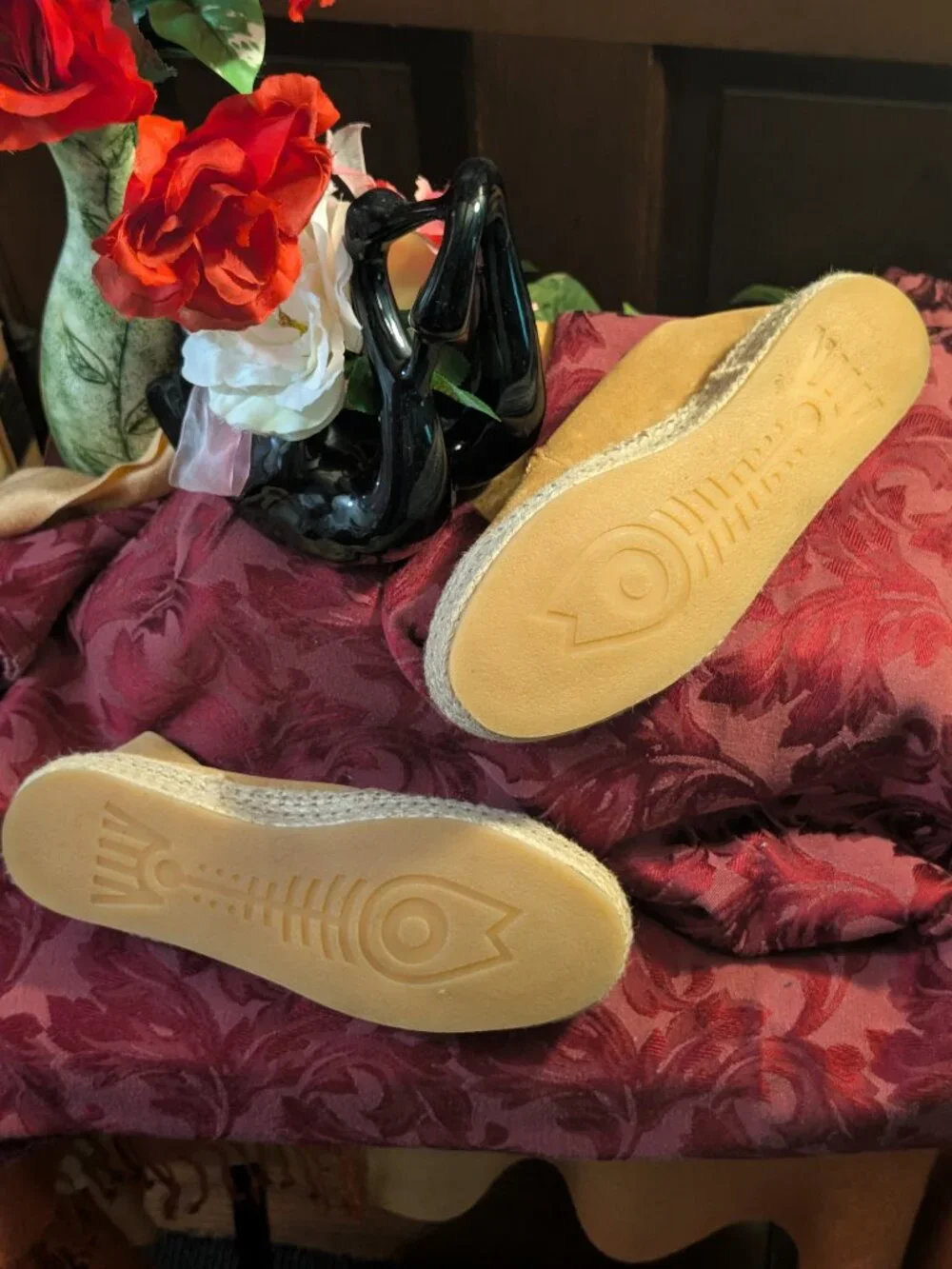 Pajar Canada Shoes -Tan Suede/leather -Deck style wedge - Sz 8.5 (39)